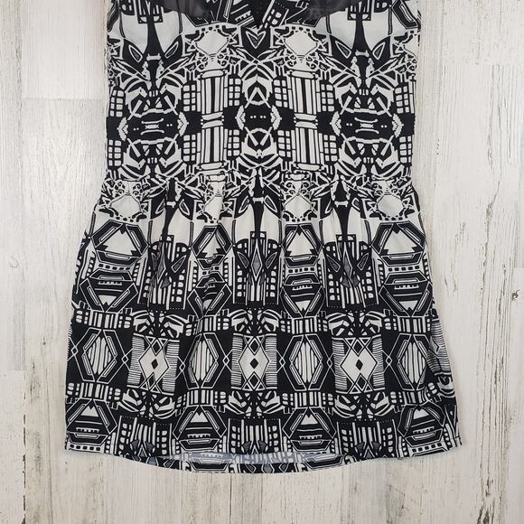 NWOT Color Block Stretchy Faux-Leather Detail Mini Sleeveless Dress Size Medium - Picture 10 of 14